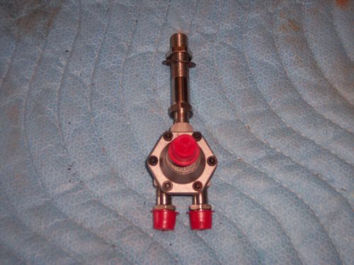 DEVILBISS FLUID PRESSURE REGULATOR  HSG-5113    NEW