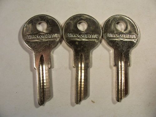 3     BRIGGS &amp; STRATTON  NOS GRV 14 1929-1968      KEY BLANK