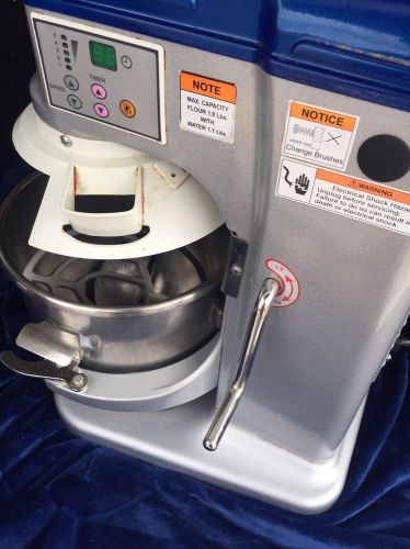 Vollrath 40756 10 quart mixer w/ bowl and paddle as is for parts not working for sale