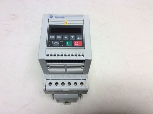 Allen Bradley 160-AA08NSF1 Ser. C FRN. 7.06 2 HP 1.5 kW VFD 160AA08NSF1 160