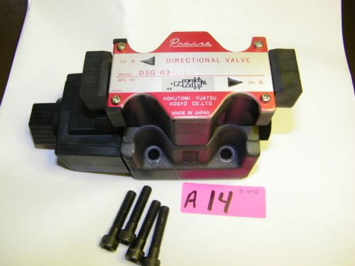 PRAISO DIRECTIONAL VALVE MODEL DSG-03-2A8-A200-25 NOS