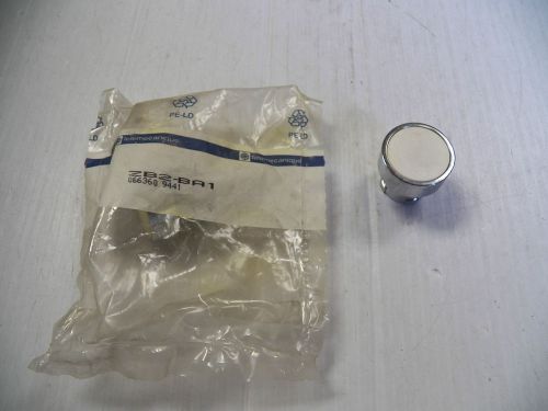 NEW TELEMECANIQUE PUSHBUTTON ZB2 BA1  ZB2BA 066360 9441