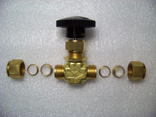 Whitey Swagelok B-1VS8 1/2&#034; Tube OD Brass Integral Bonnet Need Valve Auction