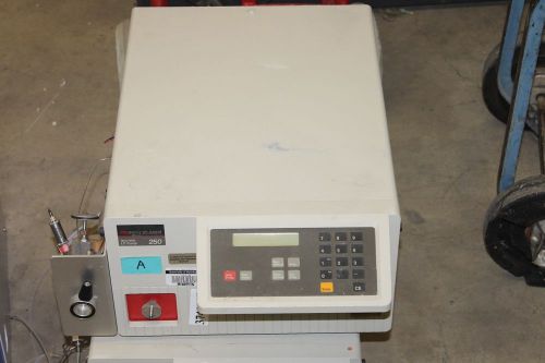 Perkin Elmer Isocratic LC Pump Model 250 WITH RHEODYNE VALVE