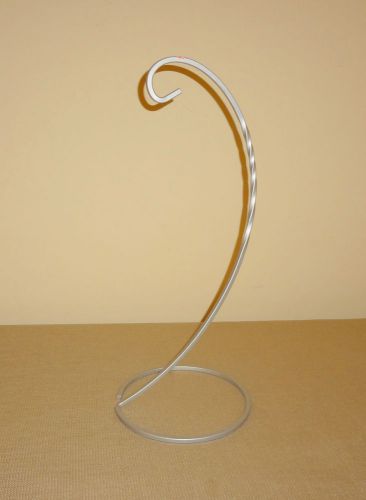 Metal tabletop curved pedestal display hat  or jewelry holder for sale