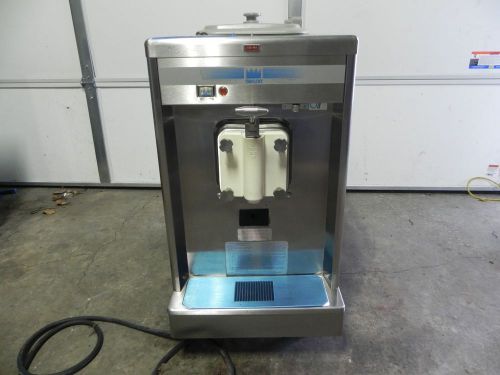 NICE TAYLOR 702-27 soft serve counter top Ice Cream yogurt custard machine