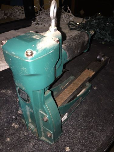 CCC Box/Carton Stapler