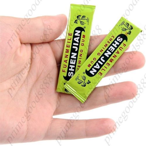 4 Startling Blood Chewing Gum Magic Prop Practical Joke Prank Toy Free Shipping