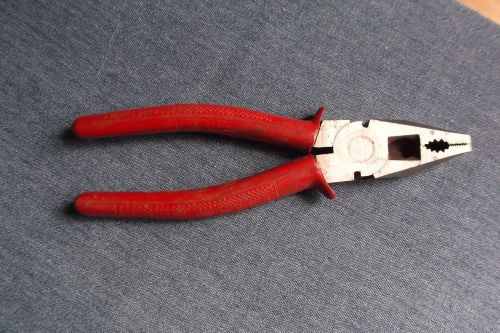 Vtg Red Handle DIAMOND Lineman PLIERS - Up to 500 V