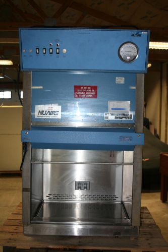 NUAIRE BIOLOGICAL SAFETY CABINET FUME HOOD