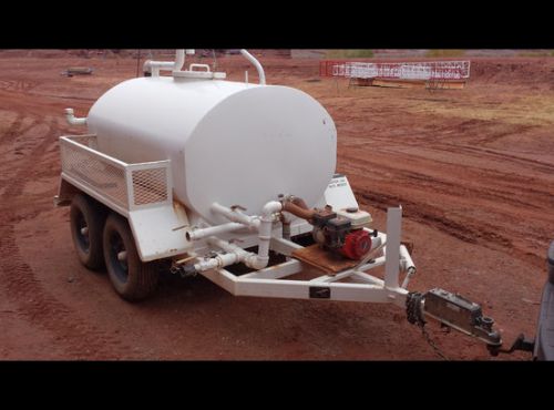 500 Gallon Water Trailer