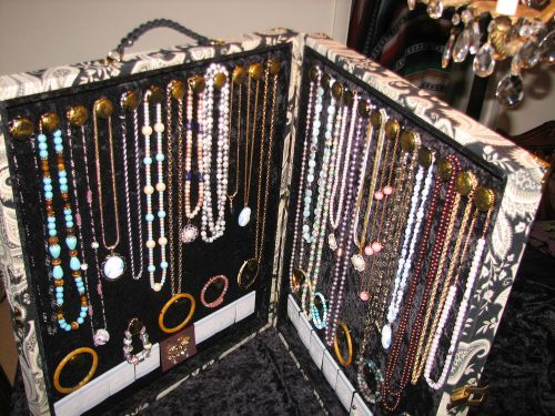Premier jewelry display showcase  xlarge  24x21x3 vendor  handmade showcase for sale