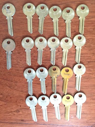22 Vtg Key Blanks Original 20 YALE + 2 ILCO  &#034; GA &#034;  5 pin Made in USA
