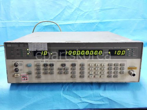 HP/Agilent SIGNAL GENERATOR HP 8657B 0.1-2060 MHz OPT 001 003