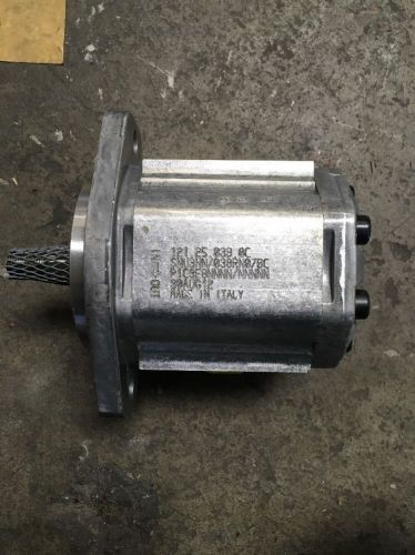 Sauer Danfoss 121.25.039.0c Hydraulic New Flyer Fan Drive Motor 220881