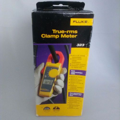 Fluke 323 True-RMS Clamp Meter