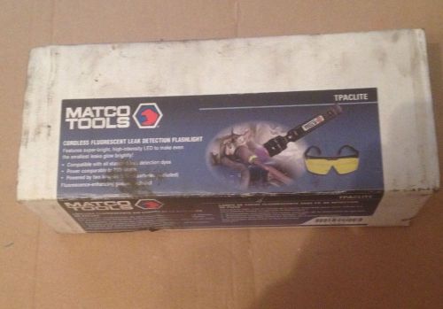 MATCO TOOLS TPACLITE CORDLESS HIGH-INTENSITY LED LEAK DETECTION FLASHLIGHT