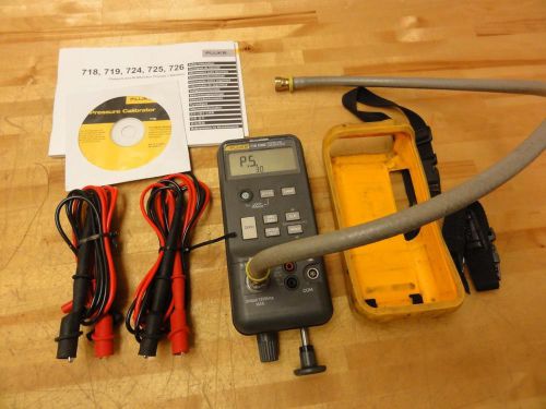 Fluke Pressure Calibrator Model 718 100G, Pump Pressure Dial, Digital Readout