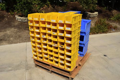 (Lot of 136) Akro Mils 30-240 Plastic Lager Quantum Storage Parts Bins Stack