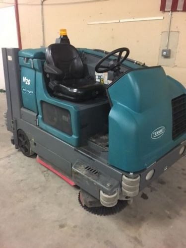 2013 tennant m20 sweeper/scrubber (lp) for sale