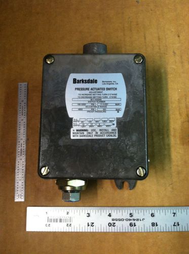 Barksdale B1T-A32SS Pressure Activated Switch - NSN 5930-01-128-6283 -NEW- G1614