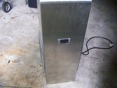 Stratus Enclosure  CFC free a/c 4000 BTU/H  side mount stainless steel 120 volt