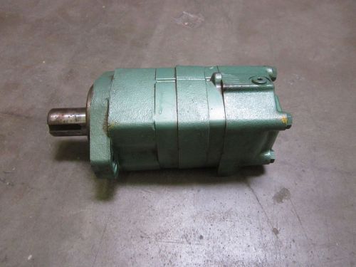 EATON CHAR-LYNN 1041146 006 HYDRAULIC MOTOR *USED*