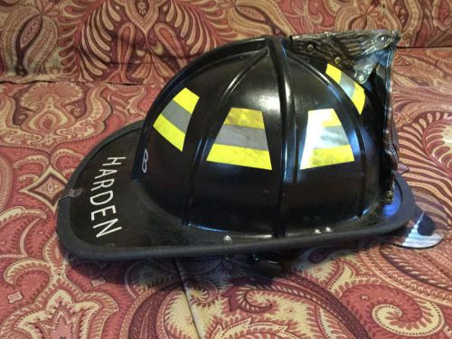 Cairns 1044 Fire Fighters Helmet Pre-owned