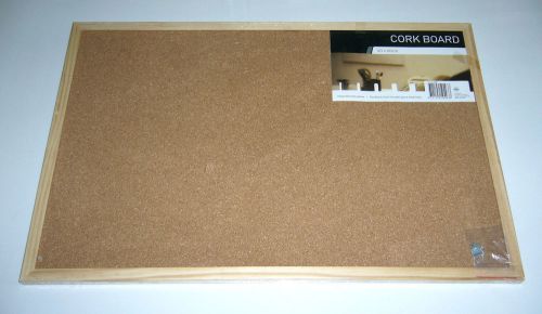 *BRAND NEW* CORK BOARD ** 60CM X 40CM **