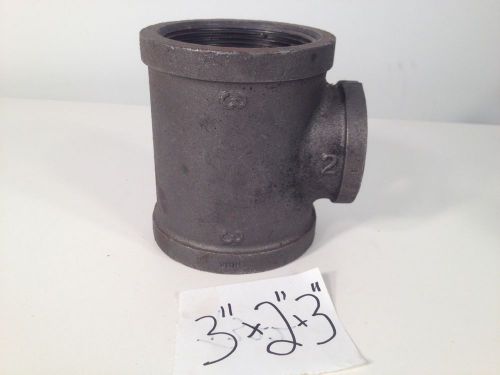 Black Steel Malleable Iron Class 150 Standard Reducing Tee 3&#034; X 3&#034; X 2&#034; -#T322