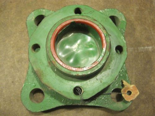 John Deere Sugar Beet Digger Harvester Sip Clutch Housing w/Bushings AN141174