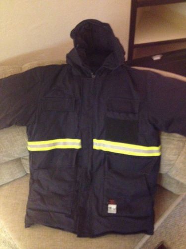 Nomex Ultra Soft insulated FR parka size Meduim