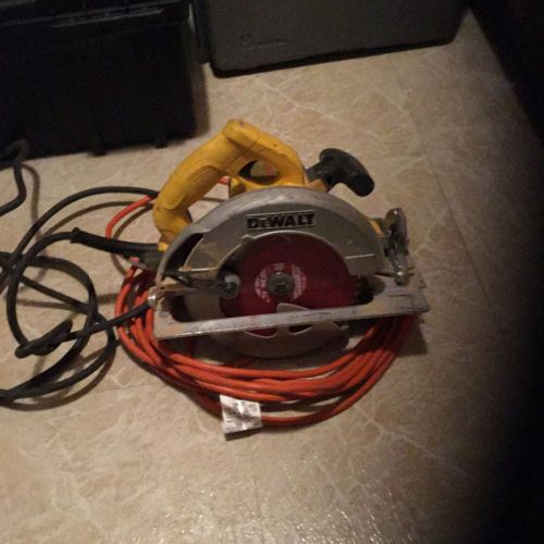 Dewalt circular saw dwe575 71/4.