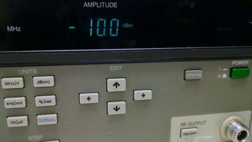 FLUKE 6062A Synthesized RF Signal Generator 0.1 MHz - 2.1 GHz