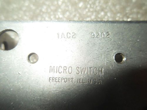 (rr13-3) 1 used micro switch 1ac2 door switch for sale