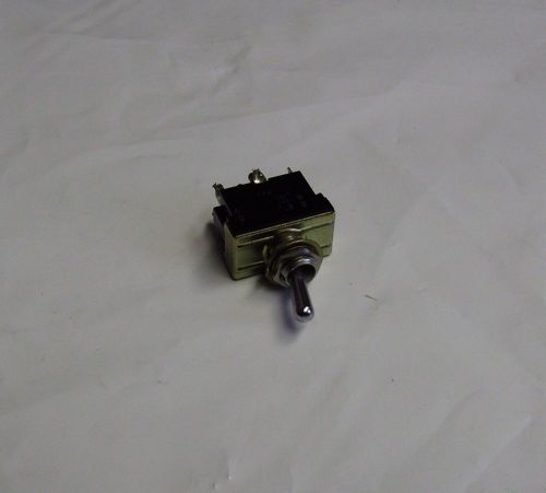 Fujisoku Toggle Switch, ET225N12, 25A-125V, Used, Warranty