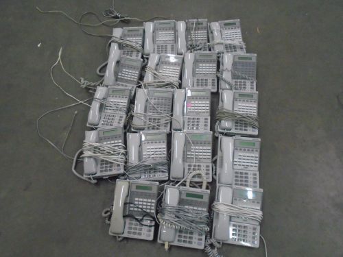 LOT OF 19 PANASONIC 28-KEY DIGITAL LARGE LCD BUSINESS PHONE, HAC VB-43223