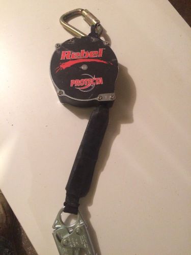 Rebel protecta 20&#039; retractable lifeline barely ever used sells new $250-300 for sale