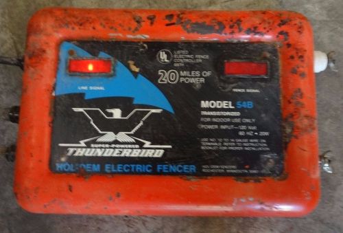 THUNDERBIRD 20 WATT ELECTRIC FENCE