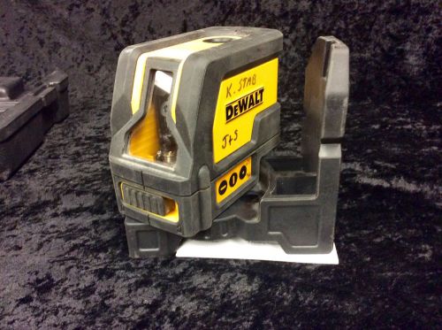 DeWalt DW0822 Cross Line/Plumb Spot Combination Laser