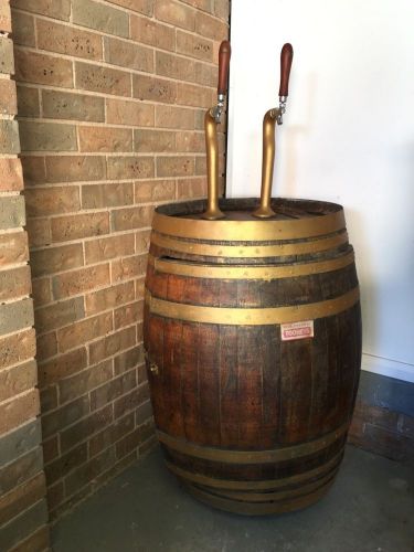 Wine Barrel Bar with Hoshizaki Lancer Super Chiller Glycol Beer System