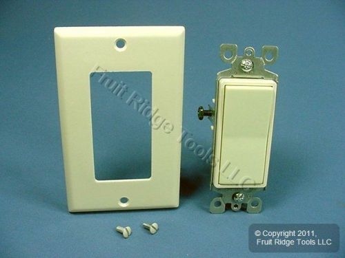 Do It Best Almond LIGHTED Decorator 3-Way Rocker Wall Switch 552445