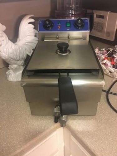 ARKSEN 1500W Stainless Steel 10 Liter Electric Deep Fryer French Fries w/ Drain