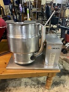 Groen 30 qt steam kettle model TDB/7-20