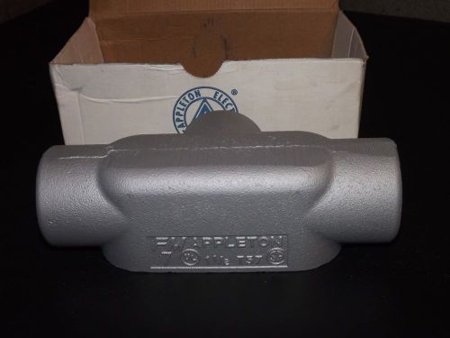 New nib appleton 1 1/2&#034; grayloy fm7 conduit body look! for sale