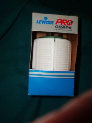 New Leviton 70530-P  2-Pole 3-Wire Grounding  Locking Plug Clamptite 30A-125V