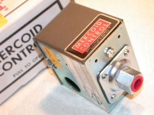 NEW DWYER MERCOID CONTROL PRESSURE SWITCH CS-30