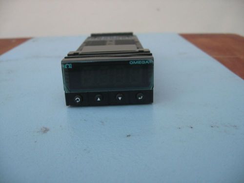 Omega 90-240vac temperature controller cni3233 for sale