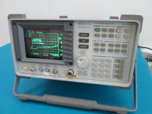 Hp agilent 8592a spectrum analyzer 50 khz - 22 ghz option 021 * powers on * for sale