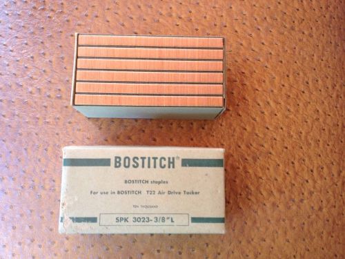 VINTAGE BOSTICH GENUINE STAPLES T22 Air Drive Tacker Upholstery 10 K 3/8&#034;